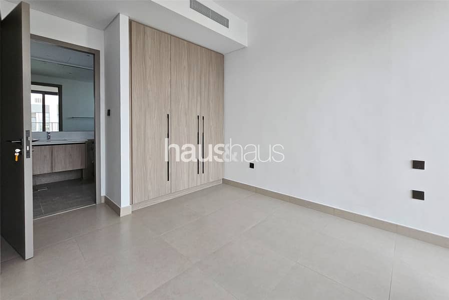 Upgraded Unit | Park & Pool Close | Smart Home - Image 16