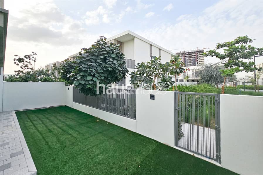 Upgraded Unit | Park & Pool Close | Smart Home - Image 18