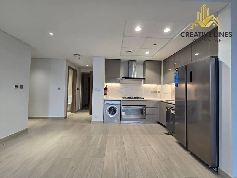 BOULEVARD VIEW - SPACIOUS 3BHK - READY TO MOVE - Image 6