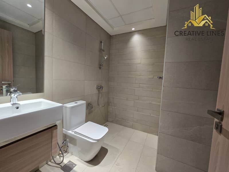 BOULEVARD VIEW - SPACIOUS 3BHK - READY TO MOVE - Image 17