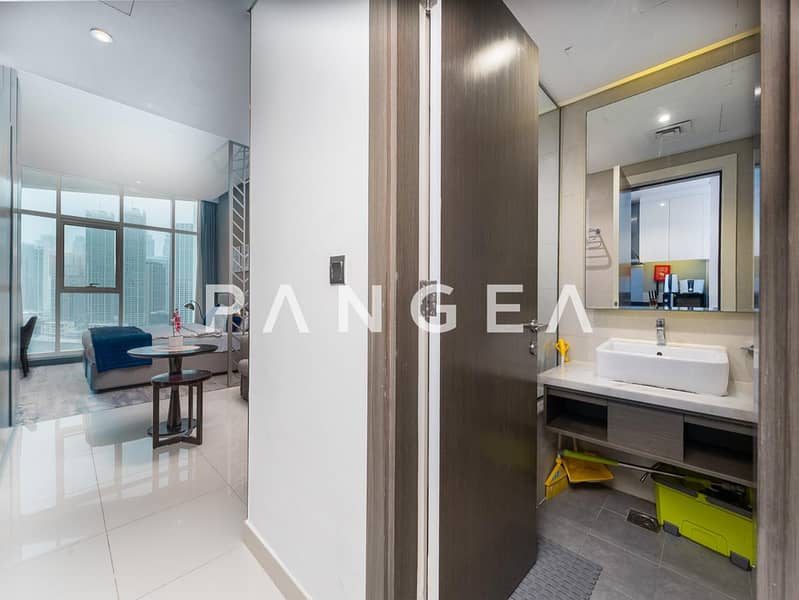 Fully Furnished | Canal View | Vacant - Image 7