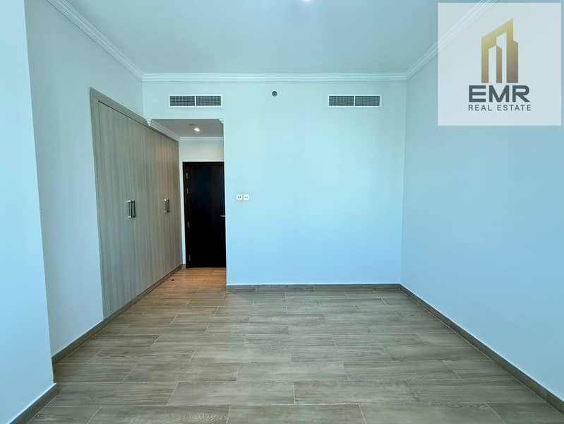 Kitchen appliances-vacant-burj and canal view-well maintained - Image 11