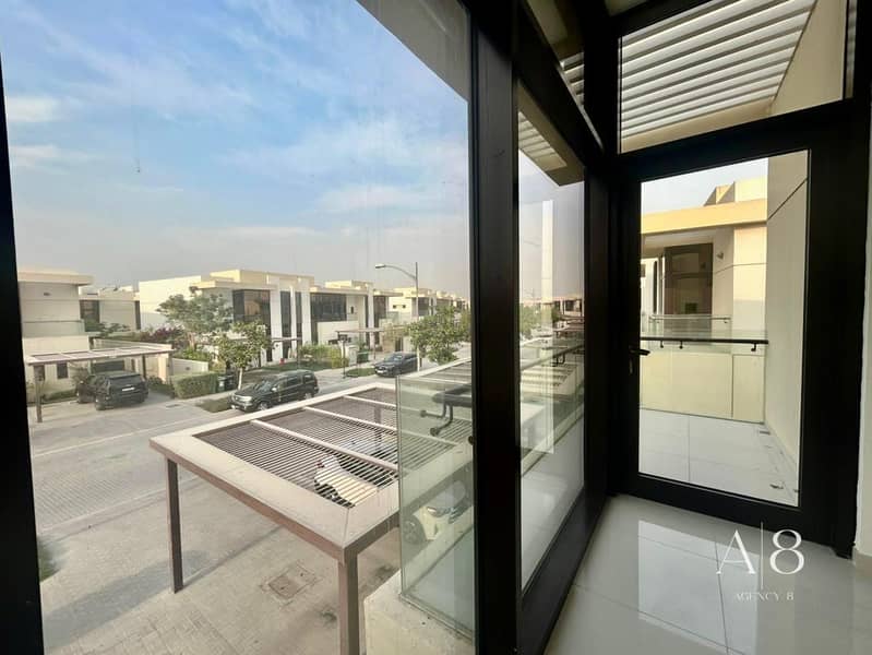 Family Villa | Spacious | Premium Location - Image 7