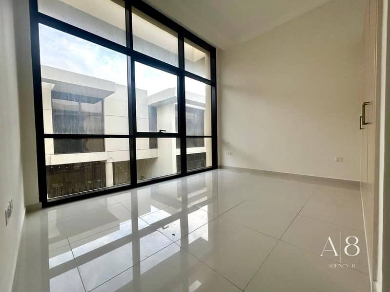 Family Villa | Spacious | Premium Location - Image 9