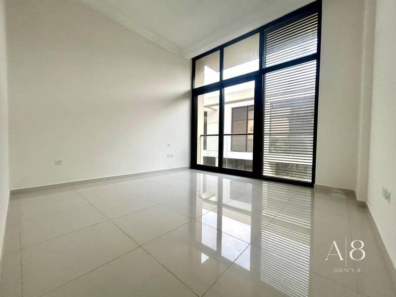 Family Villa | Spacious | Premium Location - Image 10