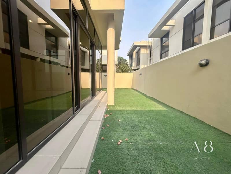 Family Villa | Spacious | Premium Location - Image 17