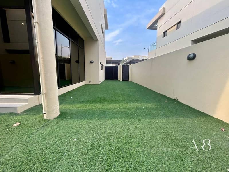 Family Villa | Spacious | Premium Location - Image 18