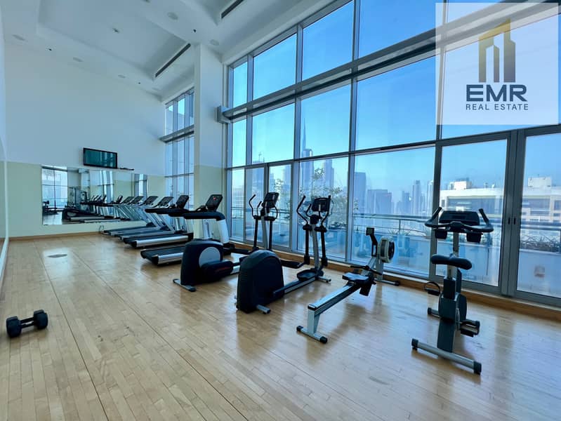 Huge size-well planned layout-good view-peime location - Image 24