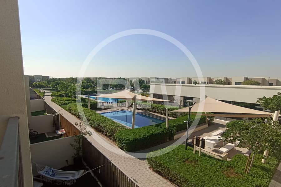 DIRECT AMENITIES ACCESS | VACANT | SINGLE ROW