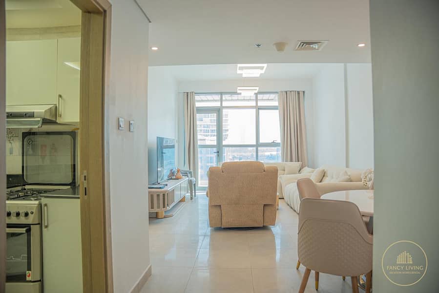 - Modern 1BR Retreat Paradise View 1 Pool & Gym Access - Image 7