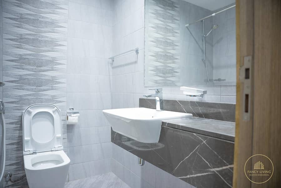 - Modern 1BR Retreat Paradise View 1 Pool & Gym Access - Image 22