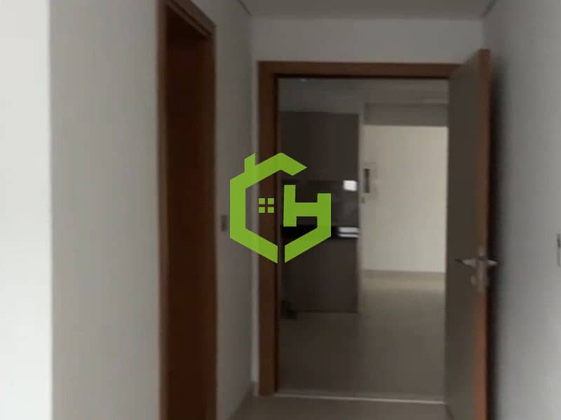 3 Bedroom | Maid Room | Easy Connectivity