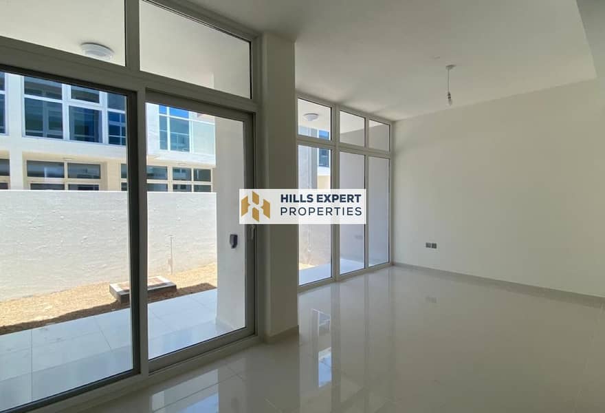 UNFURNISHED 3 BEDROOM TOWNHOUSE FOR RENT