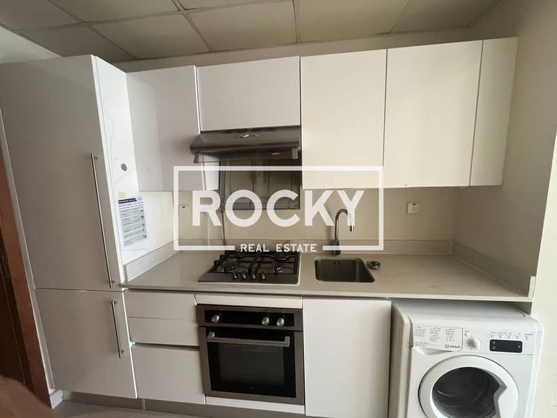 Studio with Kitchen Appliances | Pool & Gym