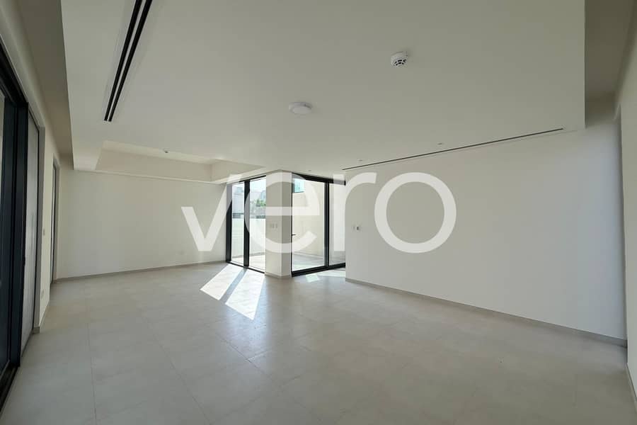 Vacant | Park Backing | Single Row