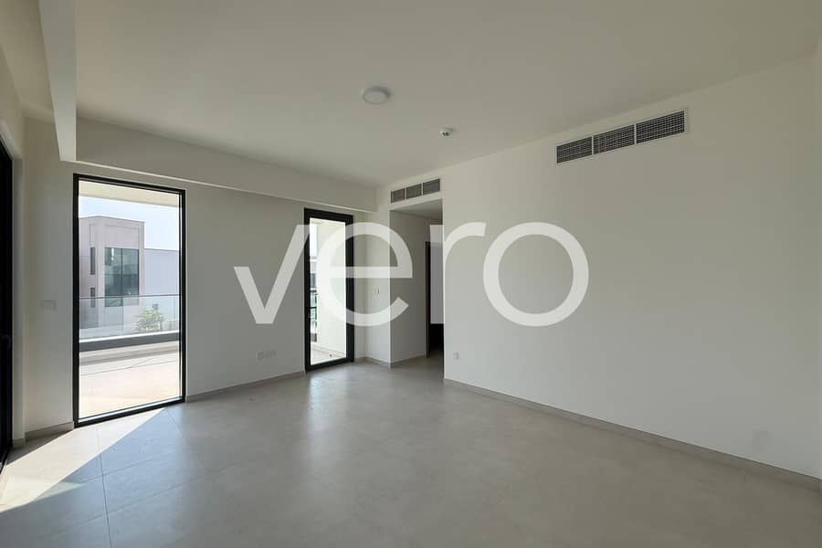 Vacant | Park Backing | Single Row - Image 7