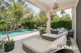 فیلا في معين 5،معين،البحيرات 3 غرف 13500000 درهم - 13742375