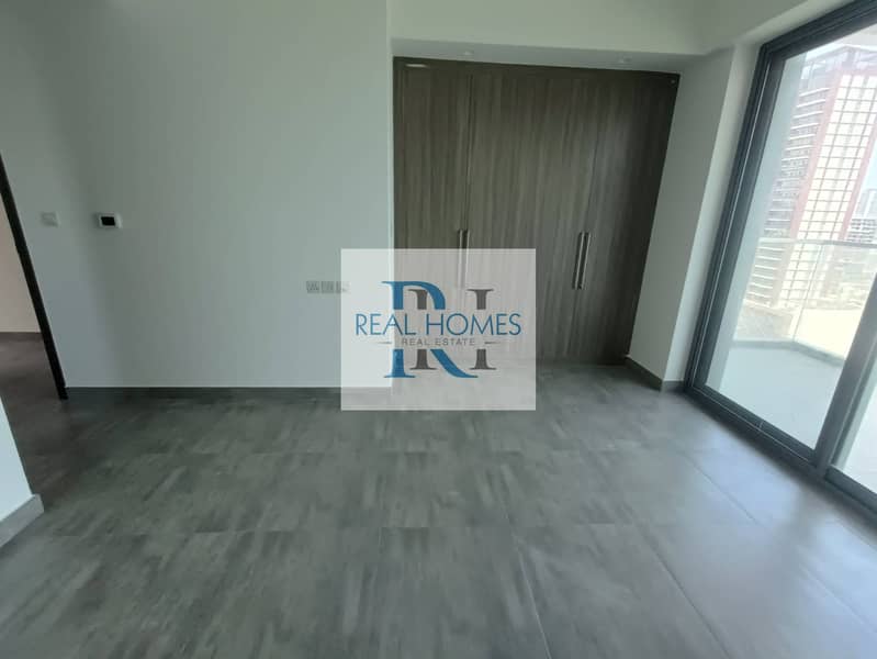 Spacious Layout | High Floor Community View Vacant - Image 6