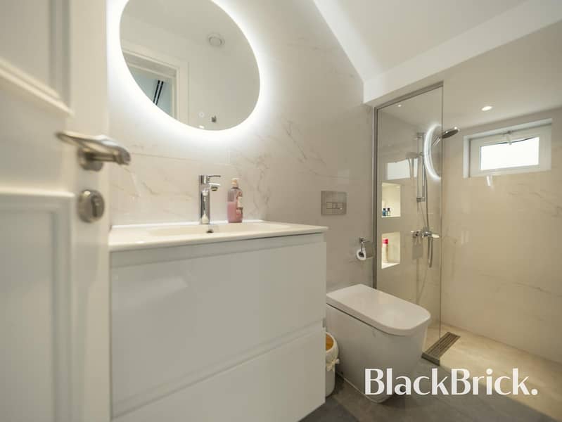 REFURBISHED | MODERN | HEART OF THE LAKES - Image 9