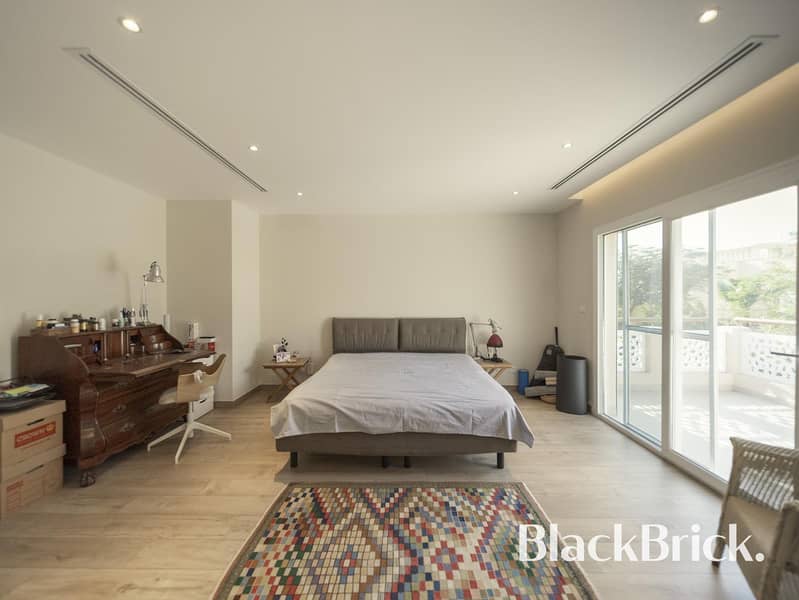 REFURBISHED | MODERN | HEART OF THE LAKES - Image 11