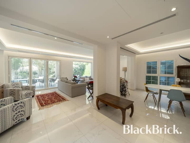 REFURBISHED | MODERN | HEART OF THE LAKES - Image 32
