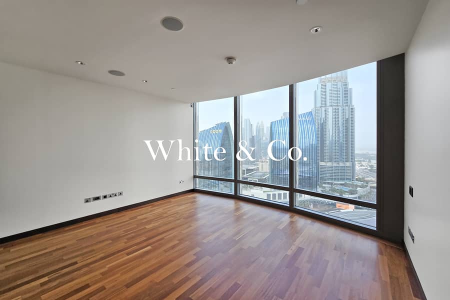 PANORAMIC LIVING ROOM |NO PILLARS |VACANT