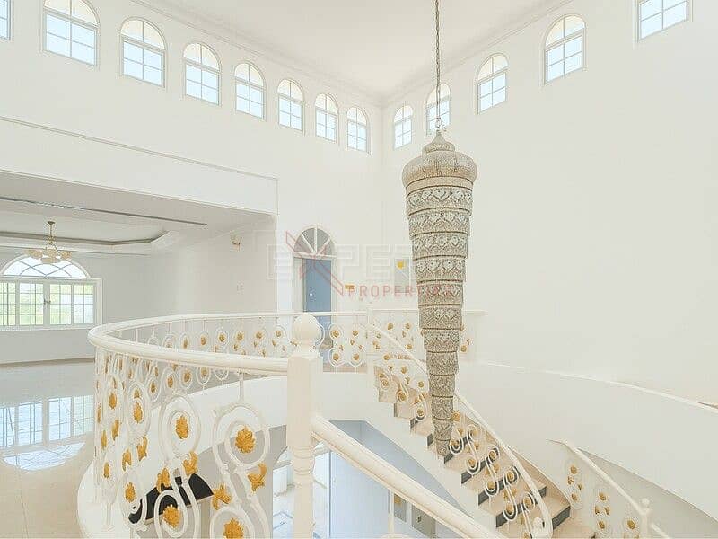 Premium 5-Bed Villa | Serene Family Living | Modern Design