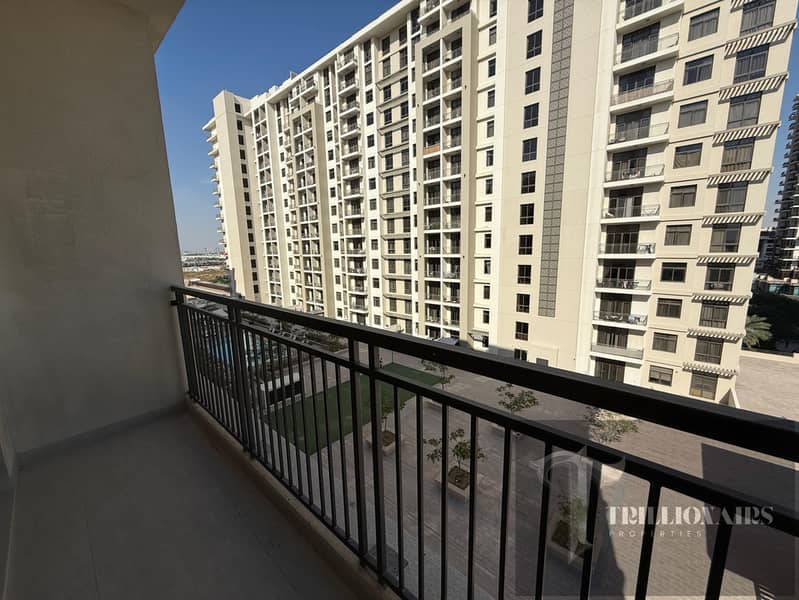 EXCLUSIVE | POOL VIEW | VACANT | FLEXIBLE CHEQUES