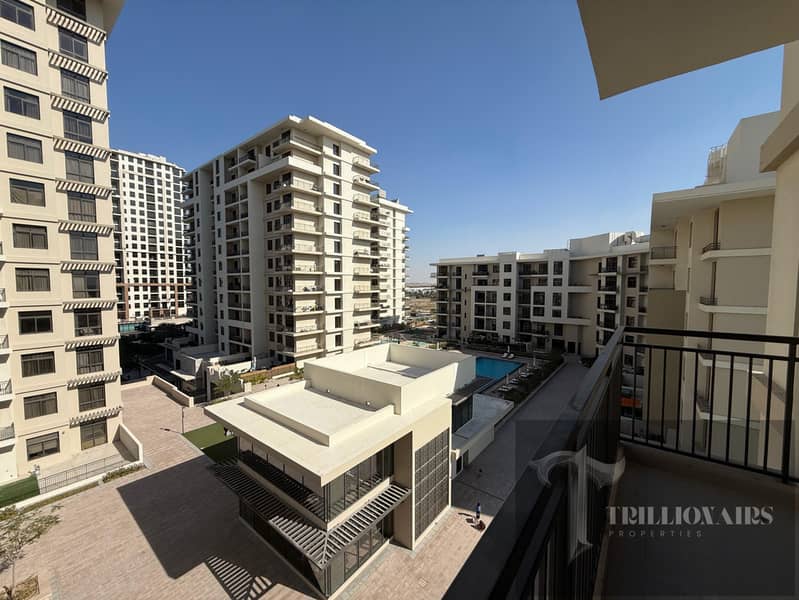 EXCLUSIVE | POOL VIEW | VACANT | FLEXIBLE CHEQUES