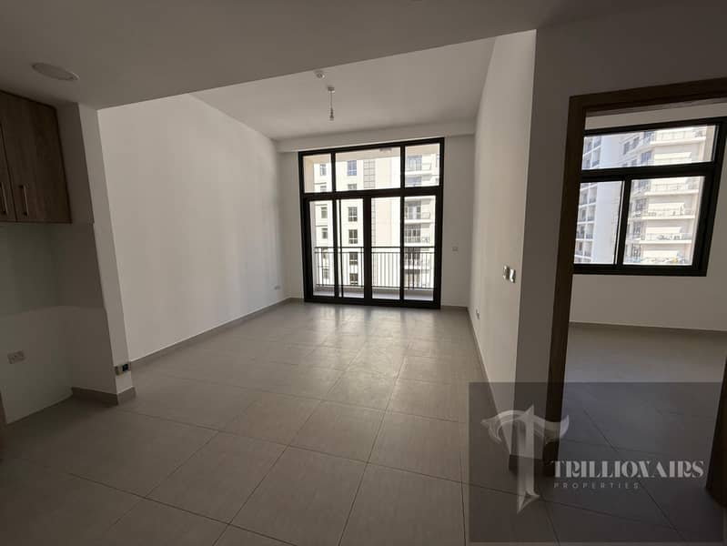 EXCLUSIVE | POOL VIEW | VACANT | FLEXIBLE CHEQUES - Image 9