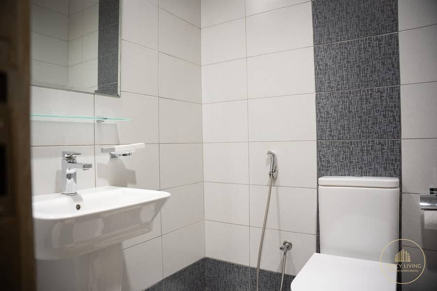 - Modern 1BR Retreat Paradise View 1 Pool & Gym Access - Image 24