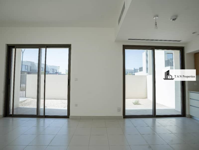 BRAND NEW VILLA | UNFURNISHED | CLOSE TO POOL |READY TO MOVE - Image 6