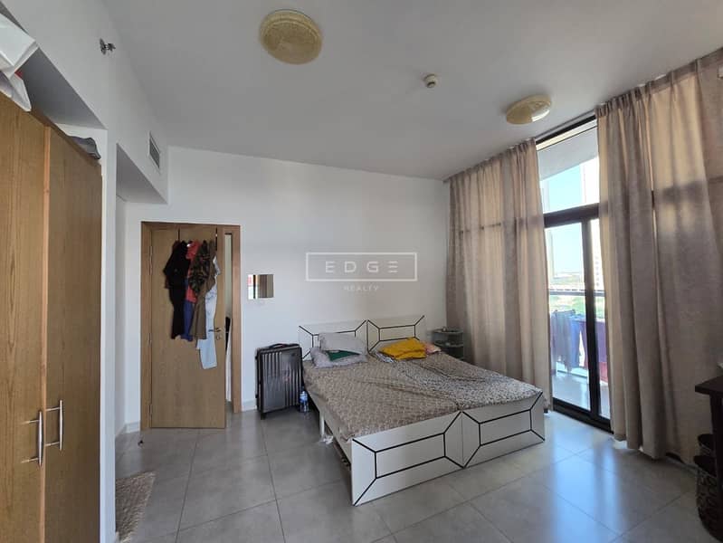 EXECUTIVE | PRIVATE ACCESS TO SWIMMING POOL VIEW - Image 7