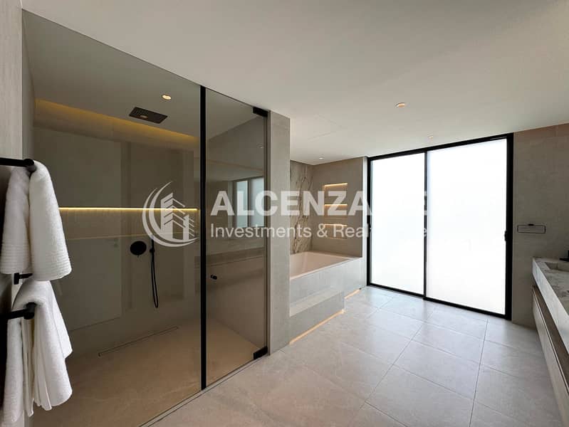 Huge Layout |Fully Renovated | Exclusive Design - Image 11