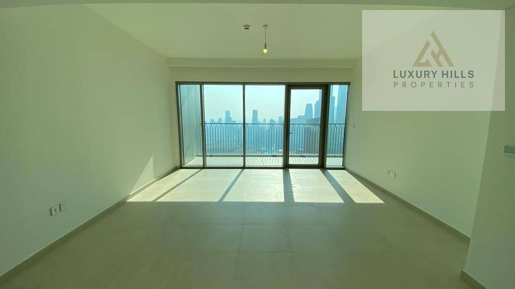 Spacious 3 BHK + Maid | Burj Khalifa View | Vacant