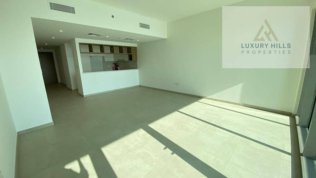 Spacious 3 BHK + Maid | Burj Khalifa View | Vacant