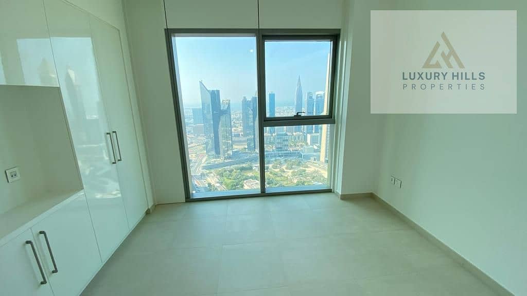 Spacious 3 BHK + Maid | Burj Khalifa View | Vacant - Image 17
