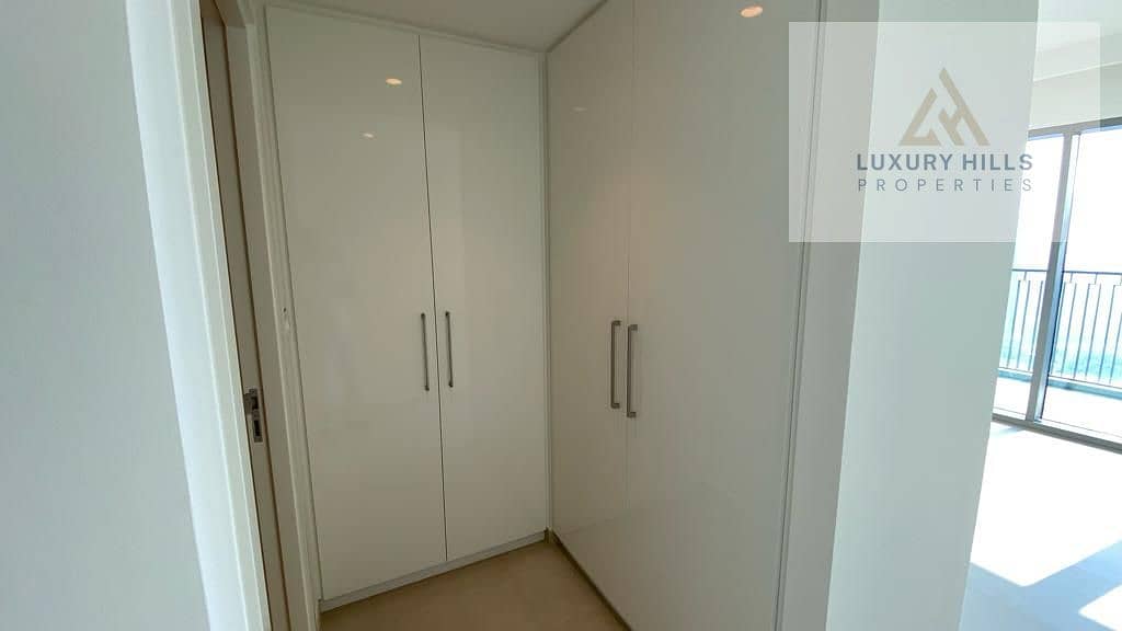 Spacious 3 BHK + Maid | Burj Khalifa View | Vacant - Image 25