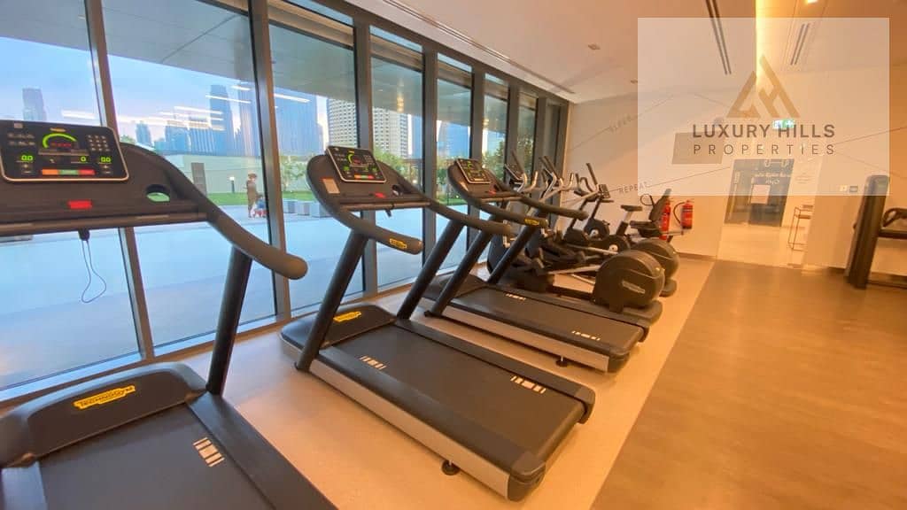 Spacious 3 BHK + Maid | Burj Khalifa View | Vacant - Image 35