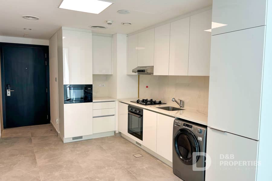 UNFURNISHED | MULTIPLE CHEQUES OPTIONS | MID FLOOR - Image 6