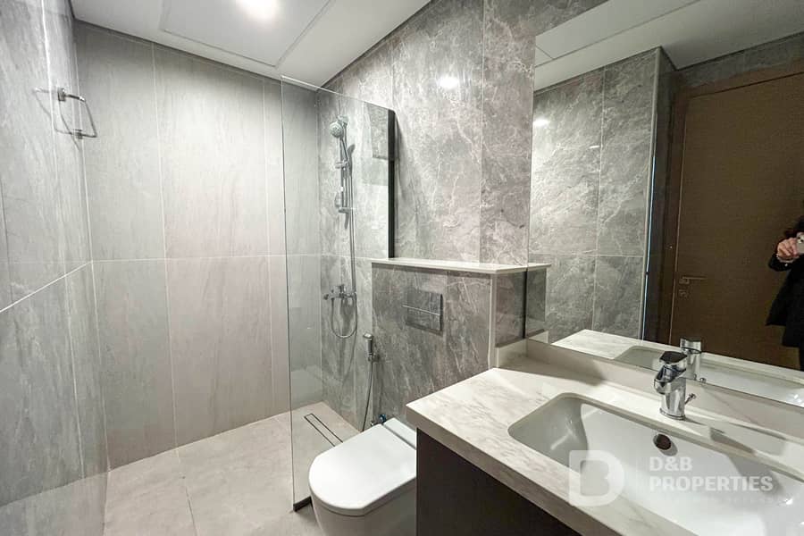 UNFURNISHED | MULTIPLE CHEQUES OPTIONS | MID FLOOR - Image 11