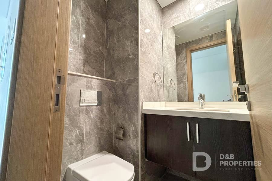 UNFURNISHED | MULTIPLE CHEQUES OPTIONS | MID FLOOR - Image 15