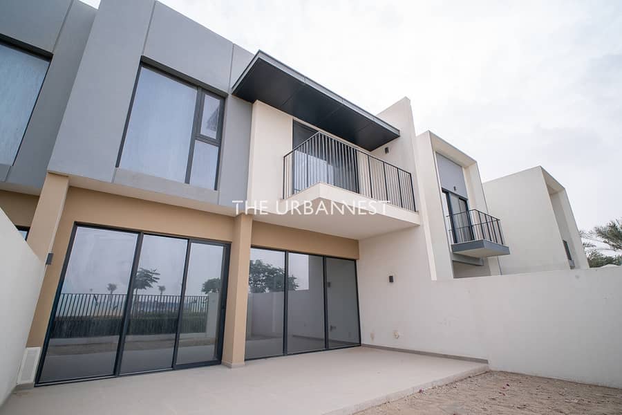 Single Row | Near Entrance Gate | Middle Unit | Resale