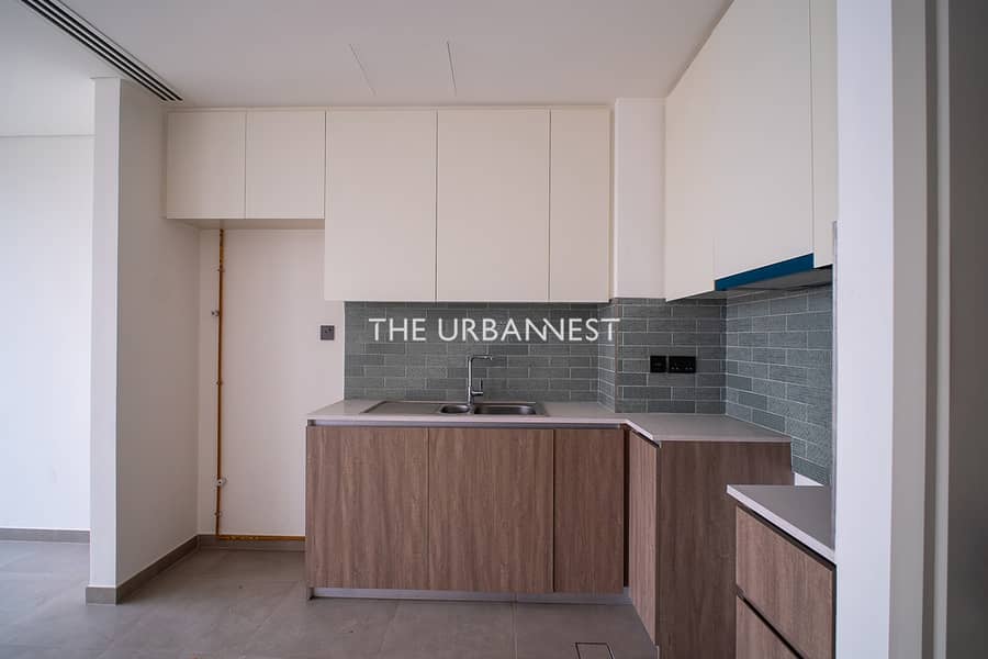 Single Row | Near Entrance Gate | Middle Unit | Resale - Image 6