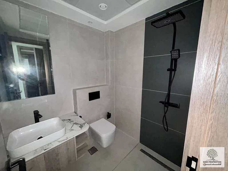 Spacious 2 BHK Apartment | Modern Living | high floor | Canal View - Image 7