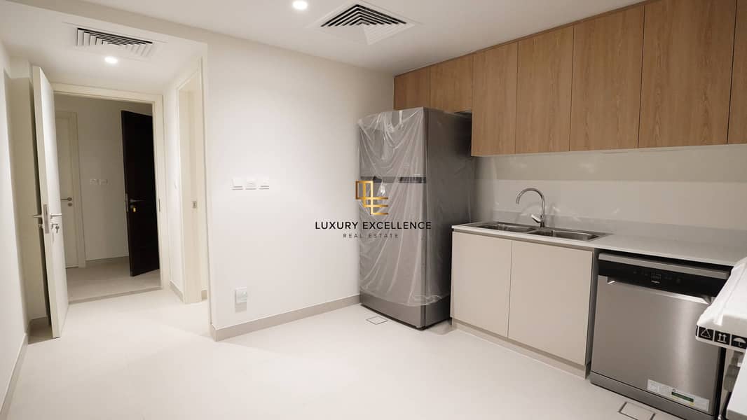 3 + Maids | Closed Kitchen | Bigger layout - Image 11