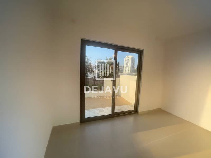 4BR Townhouse | Gated Community | Ready to Move