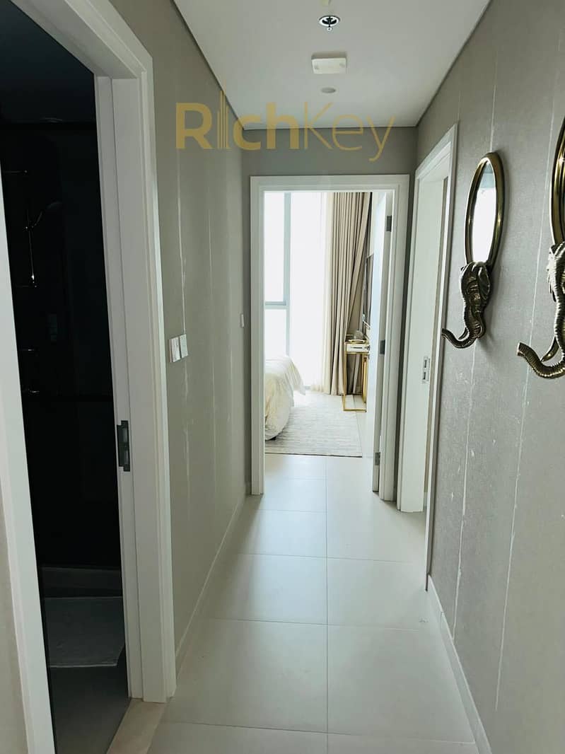 Luxury 2BHK | Prime Location | Fully Furnished - Image 10