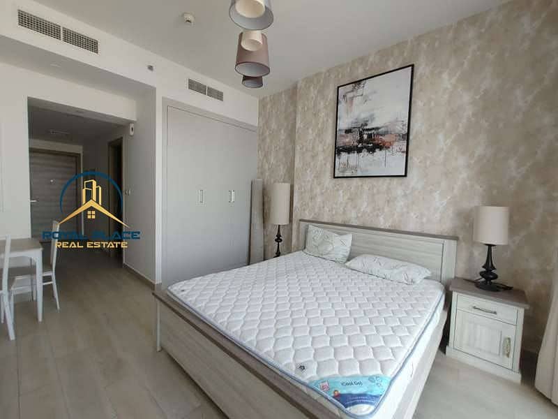 Fully Furnished | Near Exit | Community View