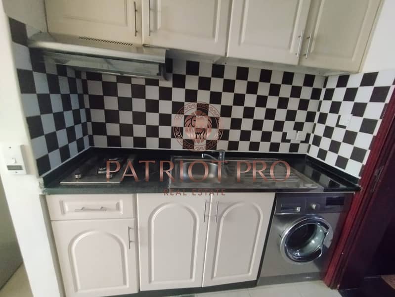 Chiller Free II Near to Metro II Ready to move II Kitchen Appliances - Image 9